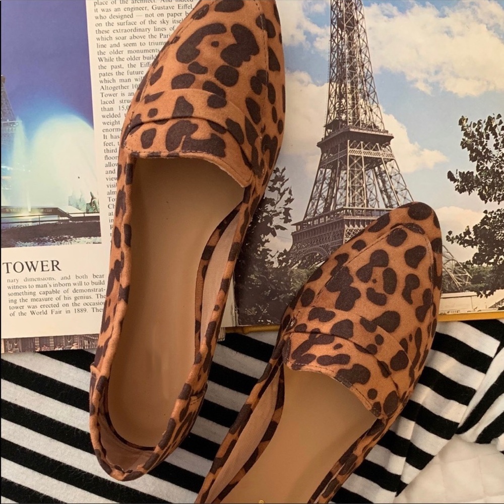 🚨 ALL SIZES RESTOCKED!✨ Leopard Loafer Flats - Picture 4 of 4